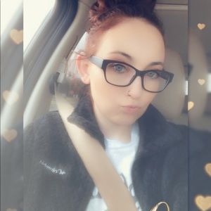 Meet your Posher, Rebekah